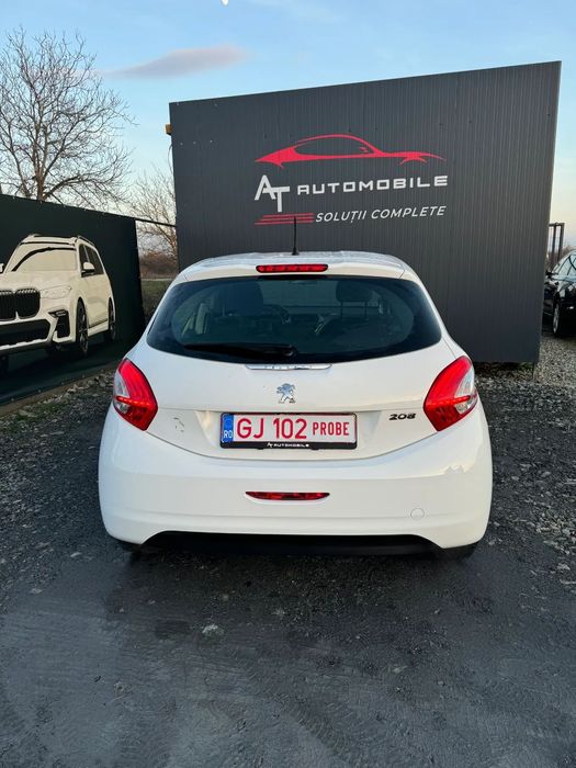 Peugeot 208 Peugeot 208  2014