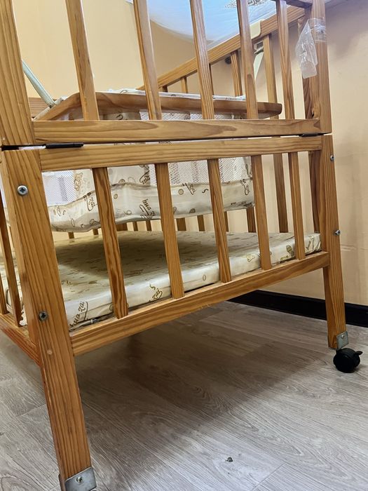 Манеж для ребенка деревянное