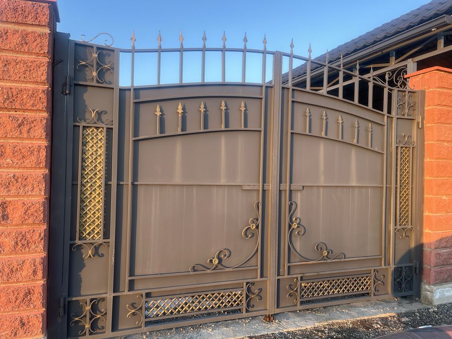 Продам ворота и калитку