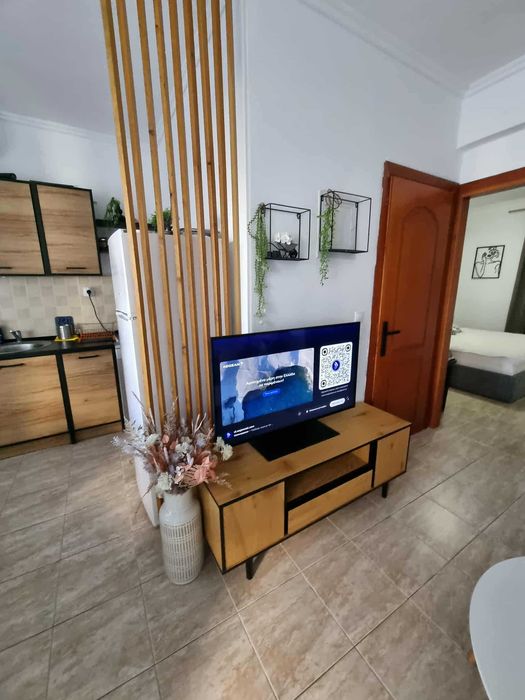 Продава се Тристаен апартамент в Асеновград - 85 кв.м за 1683 €/кв.м - Снимка #1