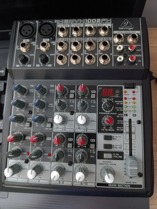 Vând Mixer audio