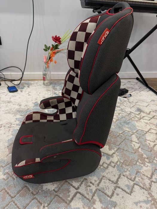 Продам автокресло