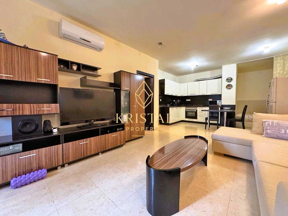 Продава се Двустаен апартамент в Свети Влас - 83 кв.м за 769 €/кв.м - Снимка #1