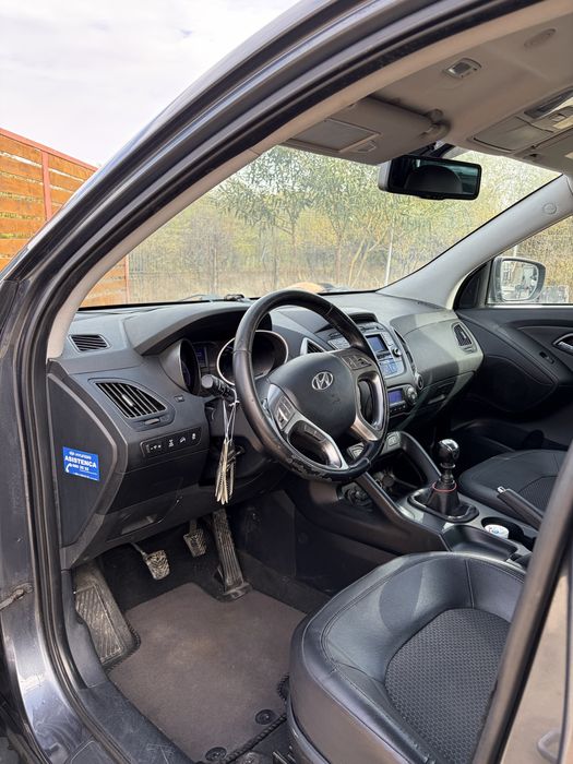 Hyundai ix35 2.0-136 cp 4x4 / incalzire scaune/bamchete / schimb