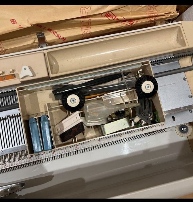 Вязальная машина Silver Reed SK 322