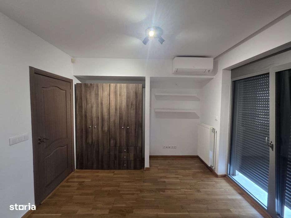Baneasa Green Lake Complex Apartament 4 Camere  Loc Parcare Si Boxa