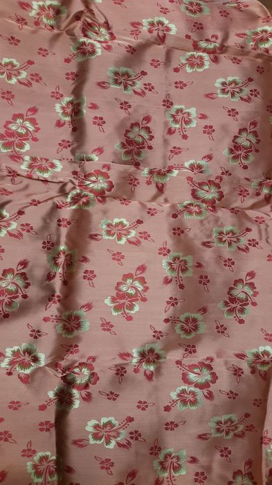 Material brocard de matase