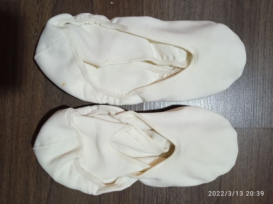 Чешки для занятий танцами и гимнастики