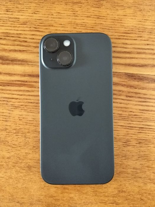 iPhone 15, 128 Гб, рабочий