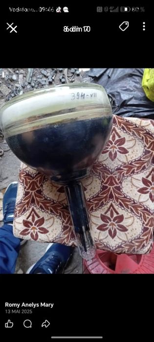 Vând tuburi ecrane radare 90 de lei bucata mari 250