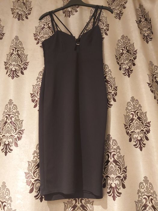 Vând două rochii mărimea S