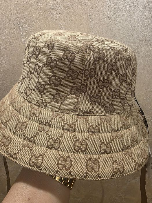 Palarie G ucci reversibila