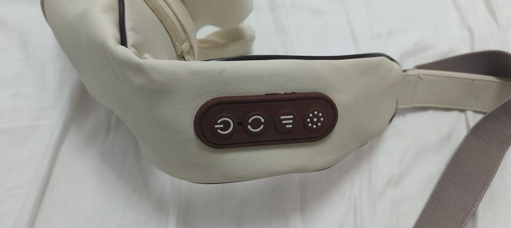 Aparat masaj cervical
