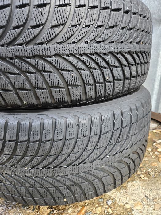 255 50 19 и 235 55 19 Michelin зимни.