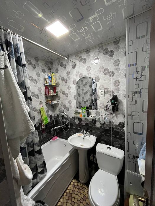 Продаётся 2-х комнатный квартира