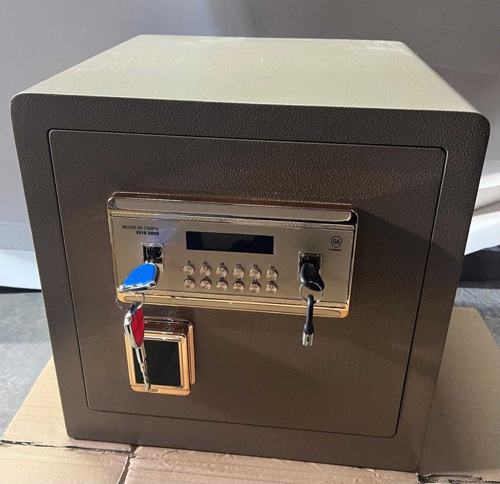 Seif cu doua chei 39 x 40 x 34 cm