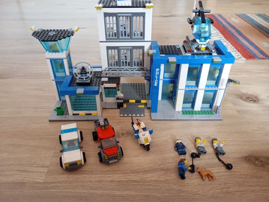 Set Lego Secția de Poliție