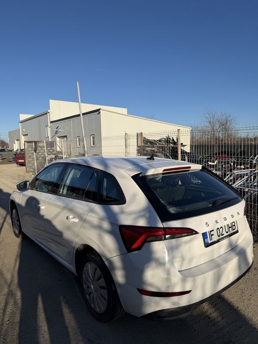 Skoda Scala 2020 64.000 KM 1.0 BENZINA usor avariat / avariate