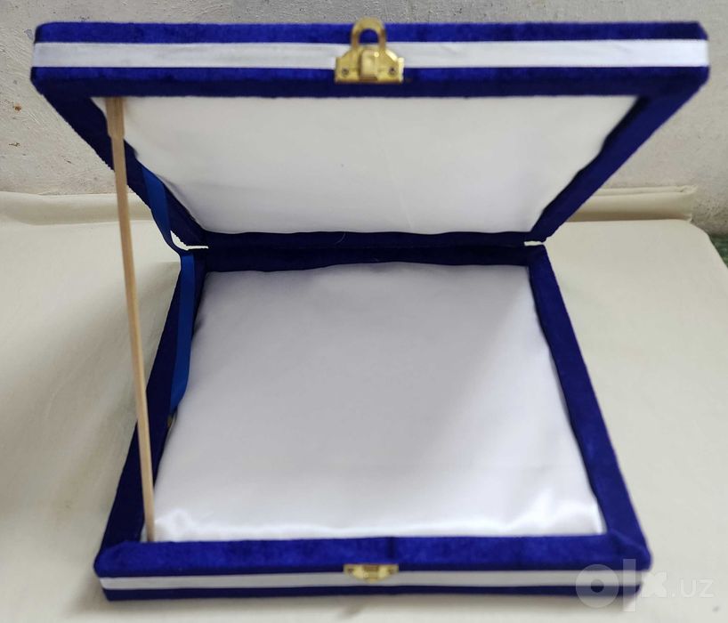 Коробка подарочная, синяя, 27 х 27, выс.5,5 см