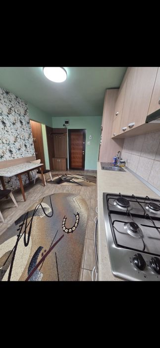 Închiriez apartament 2 camere