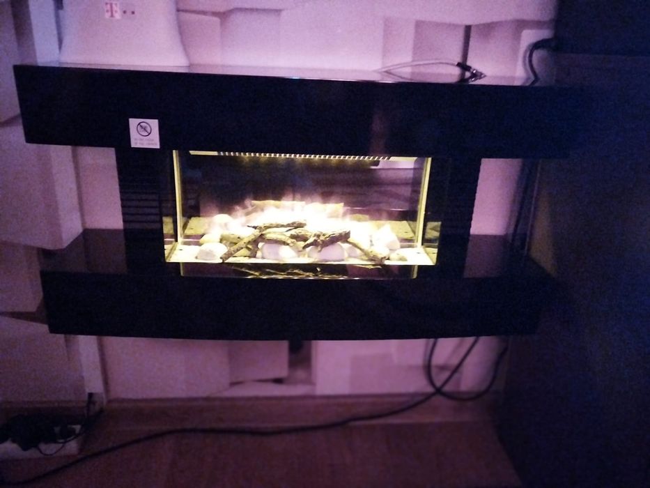 Vând șemineu electric