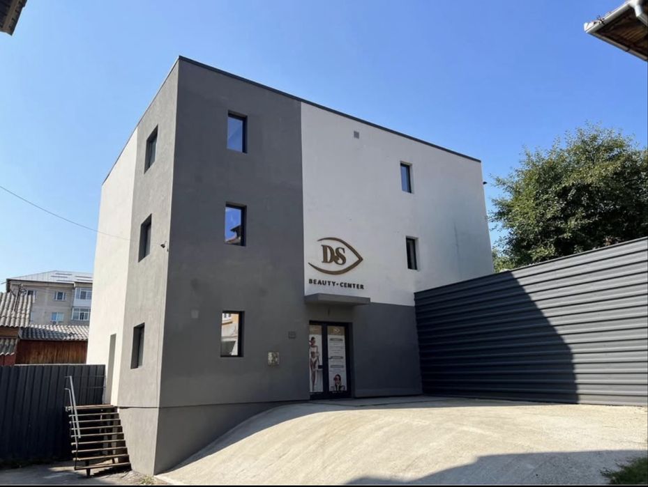 5 spatii comerciale/ Rusidava