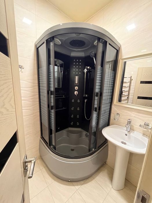 *‼️2\2\9 Метро Миллий Бог‼️ Дружба народов 70м²