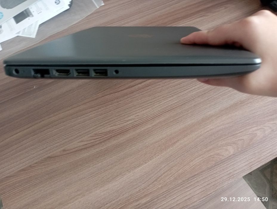 Продам ноутбук hp