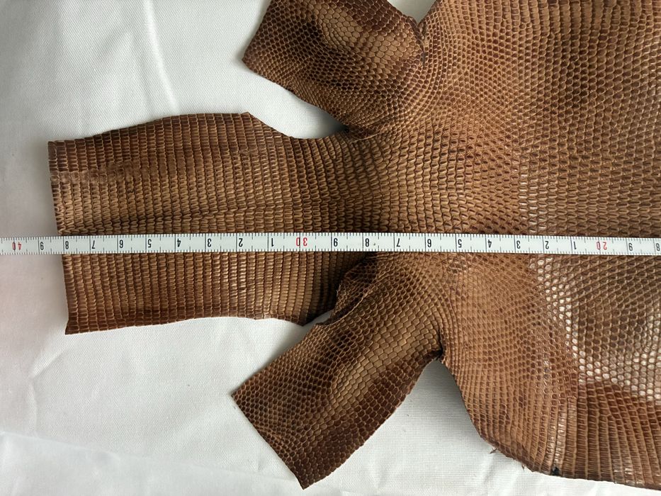 Piele soparla culoare maro si negru