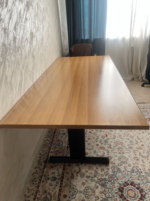 Стол обеденный,продам