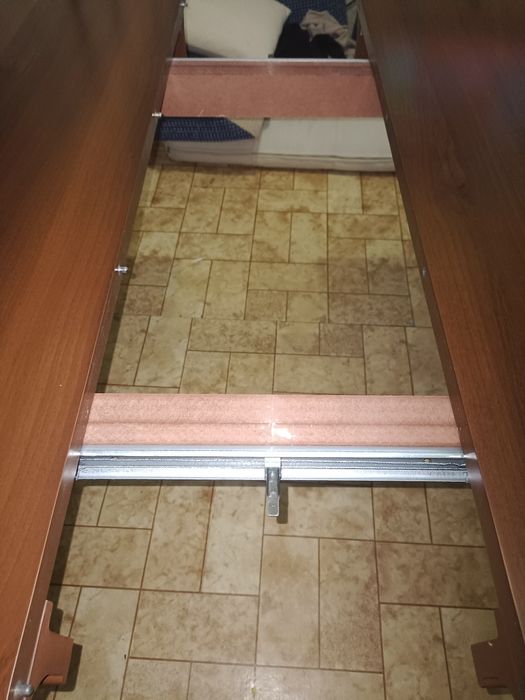 Продам гостевой стол со стульями