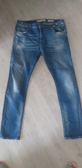 Мъжки оригинални дънки Sisley 60лв. размер 46