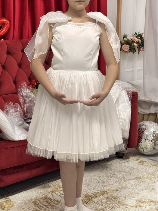 Белое платье на праздник