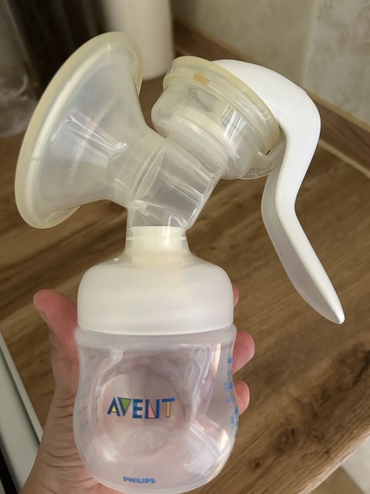 Молокоотсос.    Avent