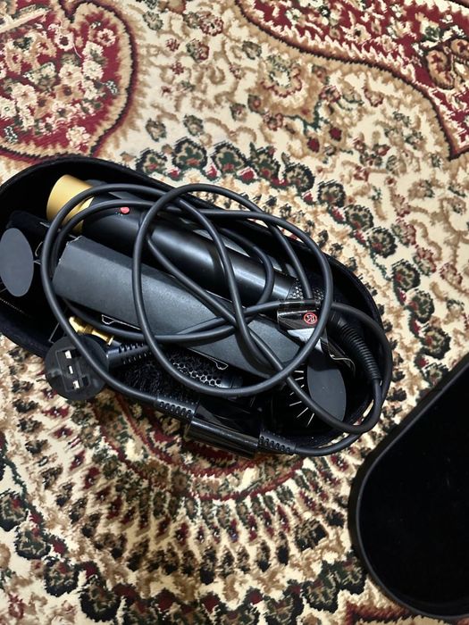 Продается дайсон в отличном состоянии