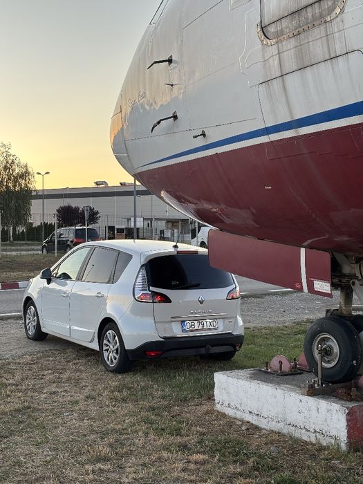 Renault scenic 2013 facelift