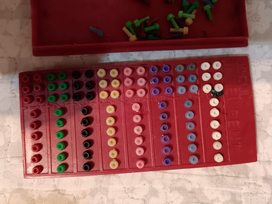 Joc inteligent perioada comunistă