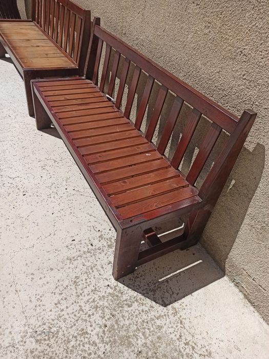 Дървени пейки два вида