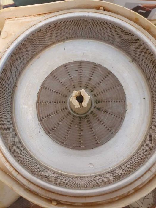 Соковыжималка мощная.