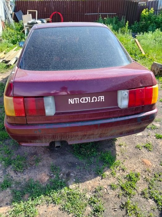 Продам Audi 80 на ходу