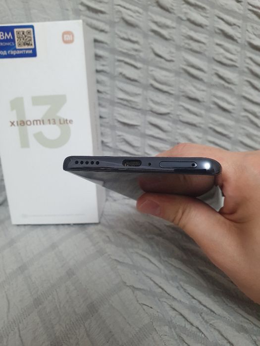 Srochna sotiladi Xiaomi 13 Lite 5G 8+8/128Gb Black Flagman Original