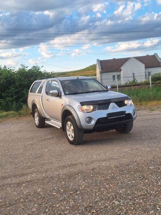Mitsubishi l200 2.5 diesel 4x4 mic mare clima an 2007 bena lunga hartop