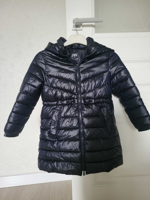 Продам куртку для девочки