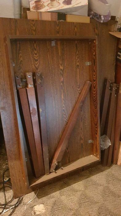 Продаются столы 3 штуки