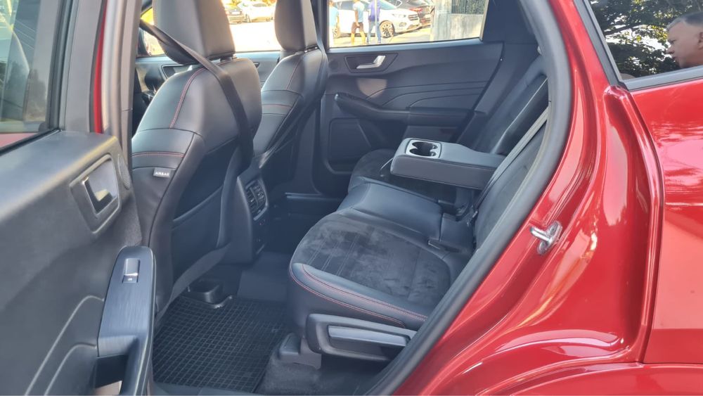 Ford Kuga ST Line X/ 2023 / Plug In Hybrid