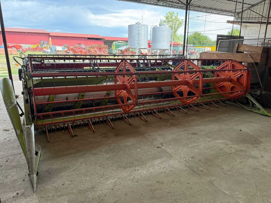 Combina Claas Avero 240 APS