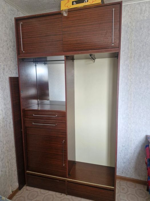 Шкаф в хорошем состояний