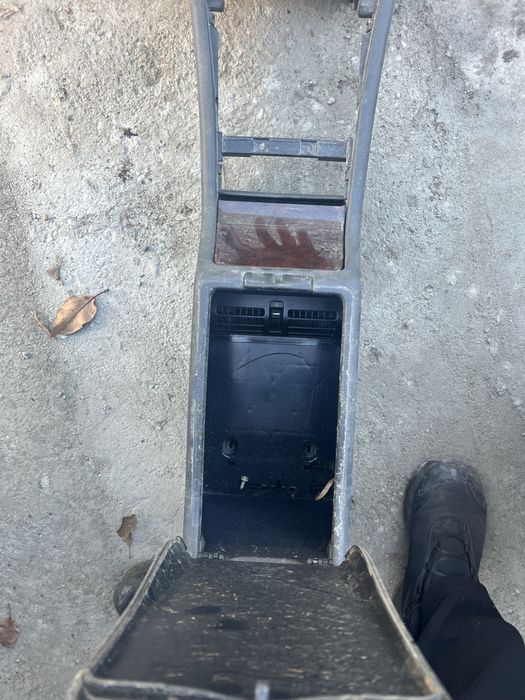 Подлокотник w210 мерседес