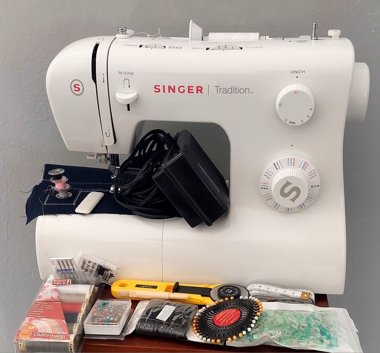 Masina cusut singer tradition,  veritas.