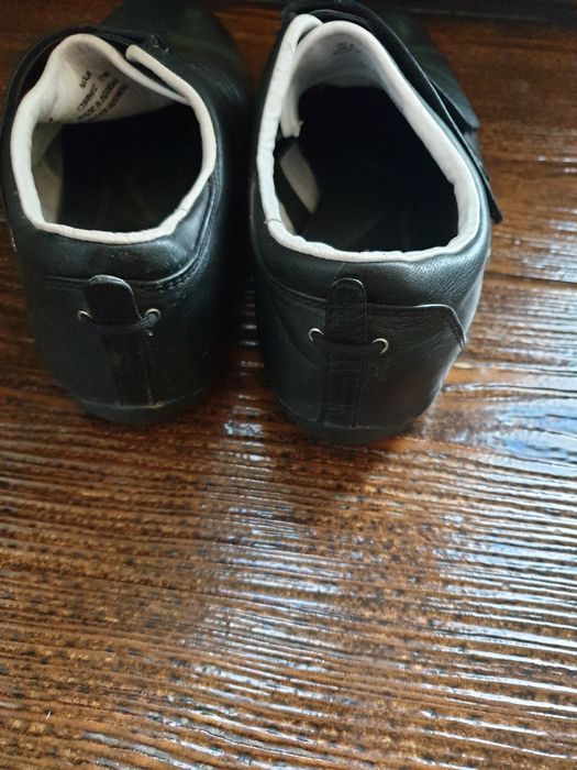 Adidas             dama        .